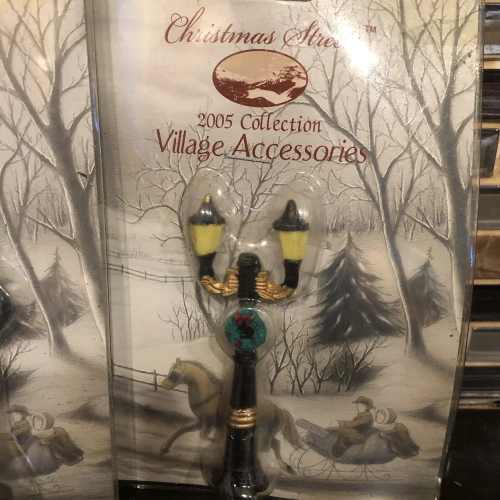 3pk Christmas Streets 2005 Collection Village Street Light Mailboxes Street Sign